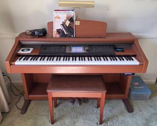 Vintage Yamaha Clavinova Electric Piano, Works great!