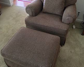 Nice comfy Chair with ottoman