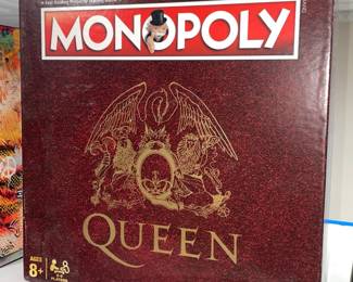 Monopoly Queen