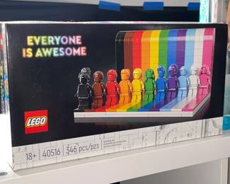 Lego Everyone Is Awesome Set