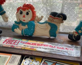 Vintage Raggedy Ann & Andy Wall Decor