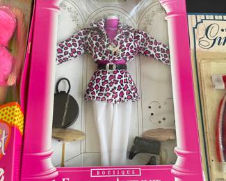 Barbie Fashion Avenue Clothing