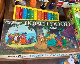 Vintage Robin Hood Board Game