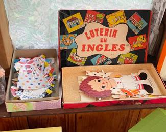 Raggedy Ann & Andy Paper Doll Set