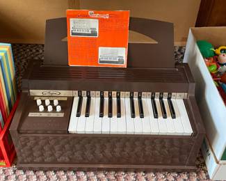 Vintage Magnus Electric Cord Children's Organ