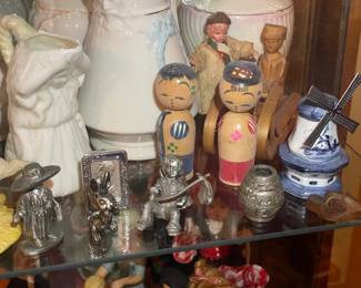 Figurines