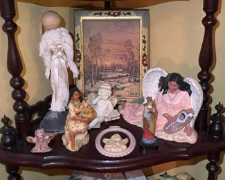 Figurines