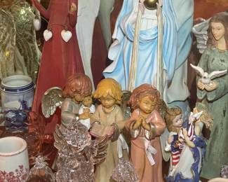 Figurines