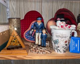 Figurines