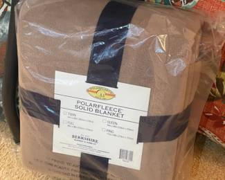 Polar Fleece Solid Blanket