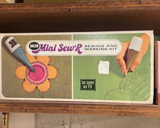 Vintage Salem Mini Sew'R Sewing And Marking Kit