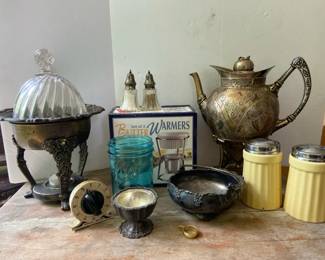 Kitchen And Serving Wares Mixed Materials