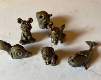 Vintage Miniature Pewter Animals  Whale Trinket Box With Earrings Attached