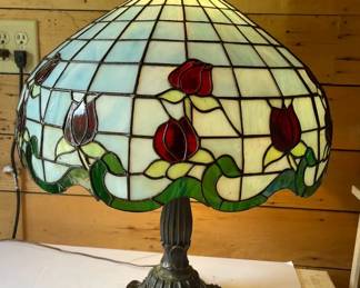 Vintage TiffanyStyle Stained Glass Table Lamp Lt Blue Red Rose  Green Trim