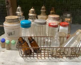 Salt And Pepper Shakers Some Vintage