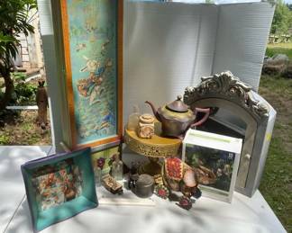 Alice In Wonderland Themed Decor Including Display Shelves Cast Iron Cat Bottles Stands and More