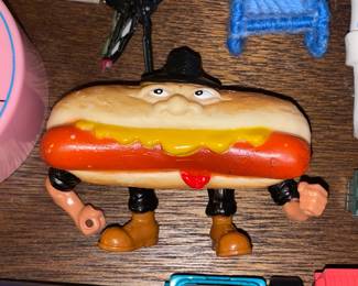 Food Fighters "Mean Weener" Figure
