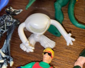Maxx Isz Action Figure