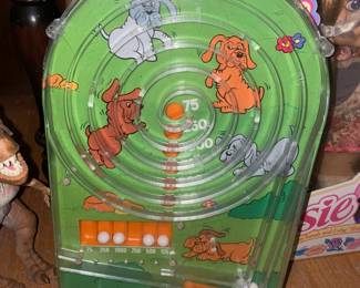 Pound Puppies Style Pinball Machine