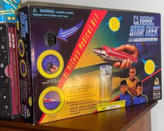 SEALED Classic Star Trek Dr. McCoy's Medical Kit (Playmates)