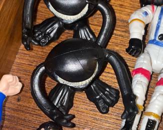 Maxx Isz Action Figures