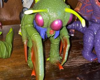 Ultraman Majaba Alien Intruder Action Figure