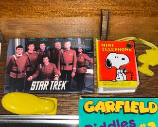 Vintage Star Trek Button & Snoopy Mini Telephone Book