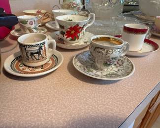 Teacups & Saucers 