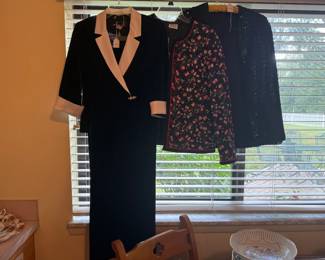Women's Clothing 