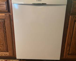 Bosch Dishwasher - Looks New Inside SHS5AVF2UC