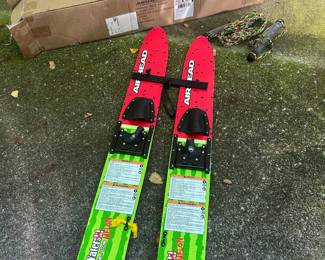 Brand New Youth Trainer Skis - Airhead Watermelon 48"