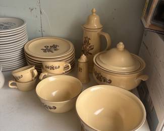 Pfaltzgraff Stoneware