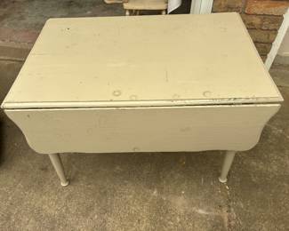 Vintage drop leaf Table