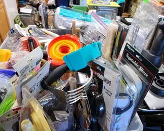 Food storage and utensil