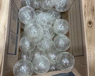 Glass floats