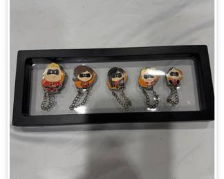 Disney pins