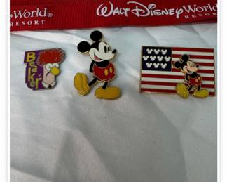 Disney pins