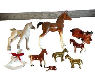 Vintage mix of miniature horse figurines