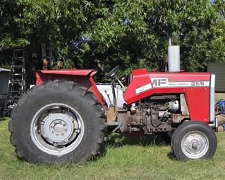 Massey Ferguson 255 Tractor