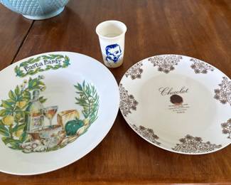 vintage Gerber plastic cup in the middle