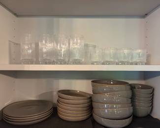 Gray Dinnerware and Ribbed Glassware Set