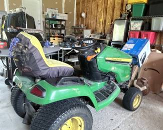 John Deere X350 Riding Lawn Mower