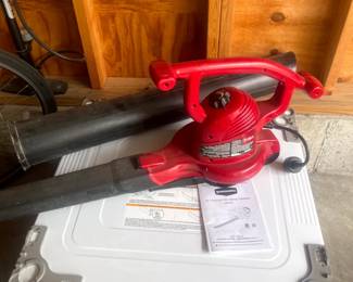 leaf blower