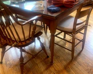 Expandable table