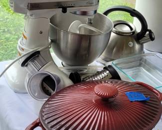 KitchenAid, Cast iron Dutch oven