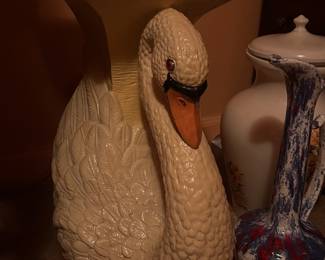 Swan stand