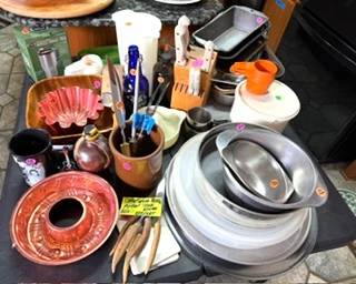 Lots of Kitchen Items!
