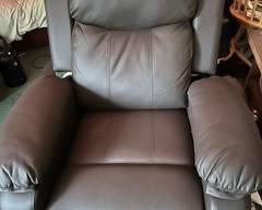 Lift chair - like new