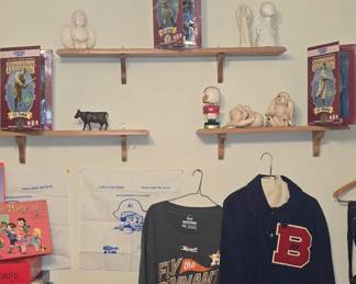 Wooden Shelves - Home Decor 