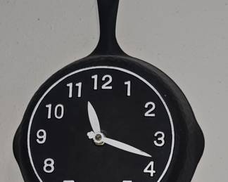 Iron Clock Skillet 